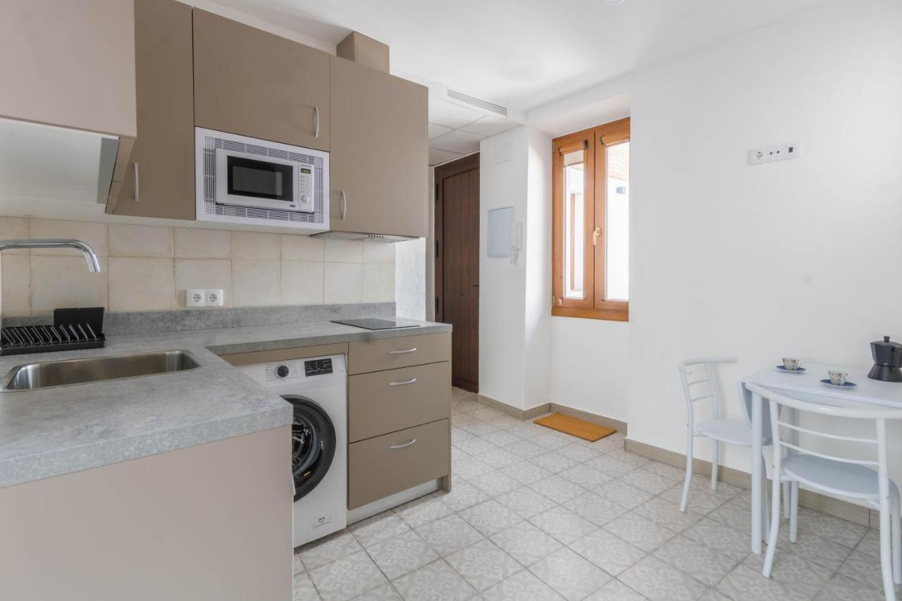 Apartamentos Miguel De Cervantes Centro Kordoba Bagian luar foto