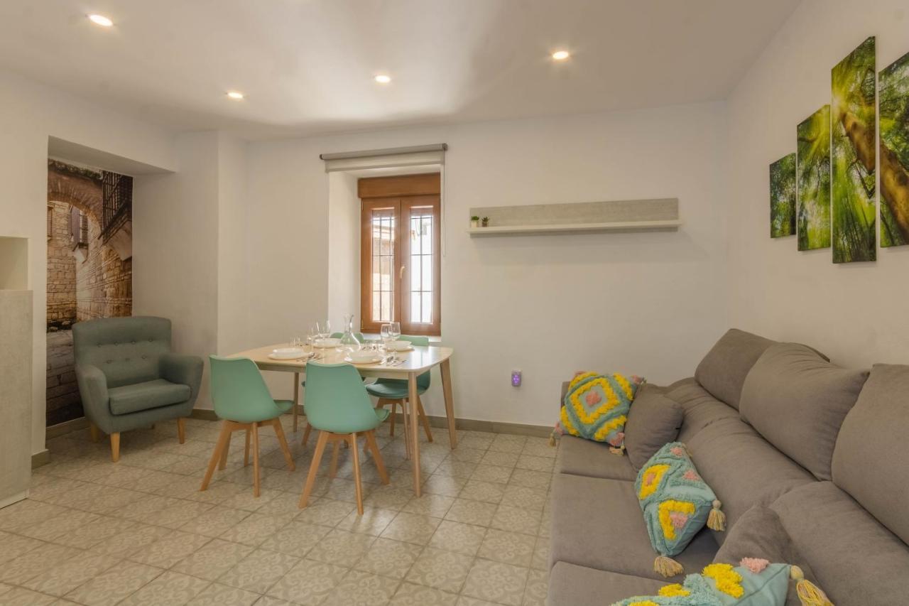 Apartamentos Miguel De Cervantes Centro Kordoba Bagian luar foto