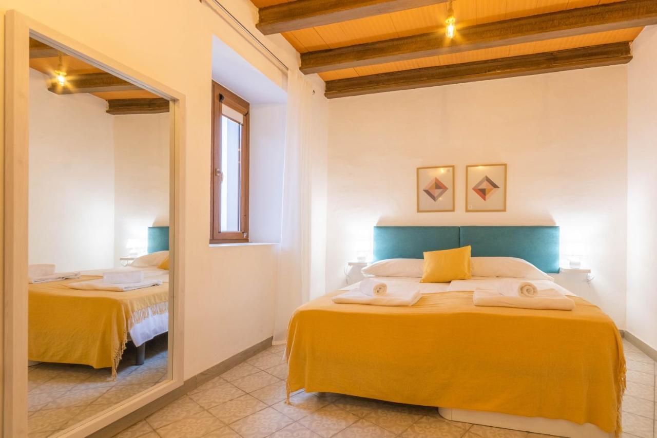 Apartamentos Miguel De Cervantes Centro Kordoba Bagian luar foto