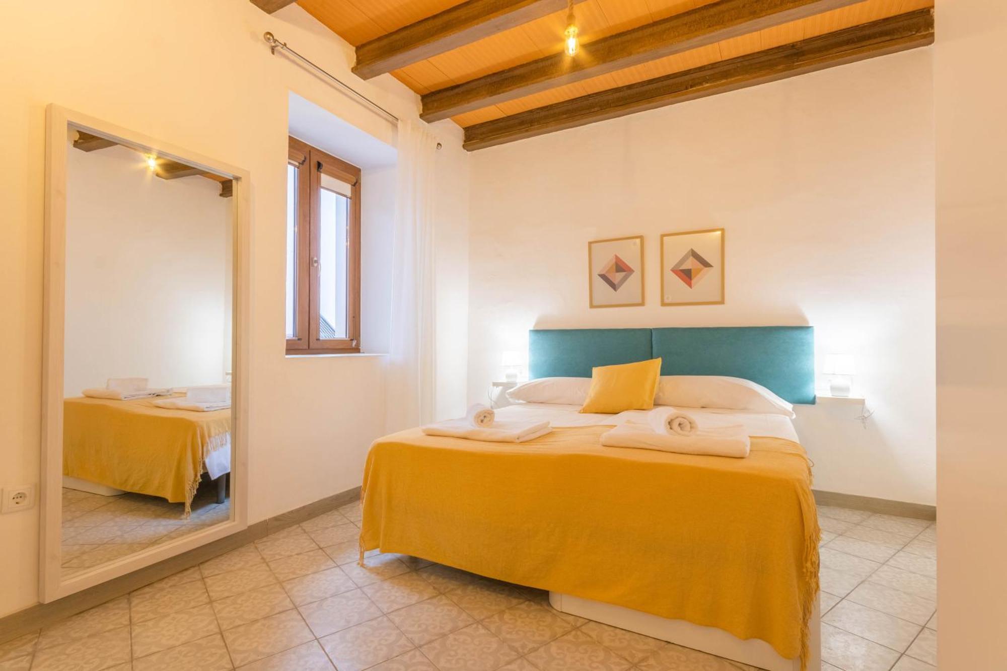 Apartamentos Miguel De Cervantes Centro Kordoba Bagian luar foto
