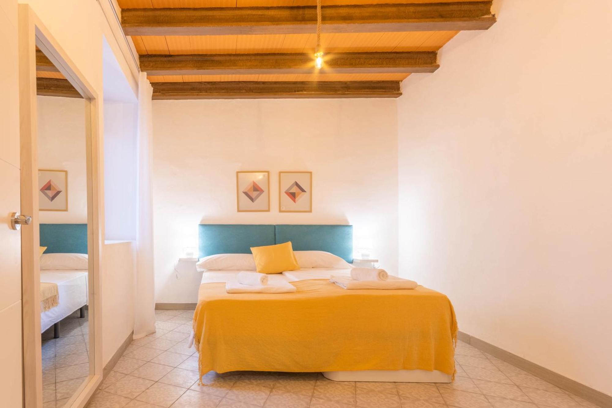 Apartamentos Miguel De Cervantes Centro Kordoba Bagian luar foto